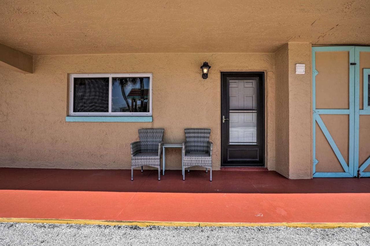 St Augustine Getaway With Porch 1 Block To Beach! سانت أوغيستين المظهر الخارجي الصورة